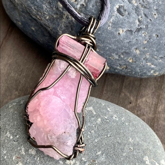 Pink Tourmaline & Smithsonite Pendant - Picture 5 of 13
